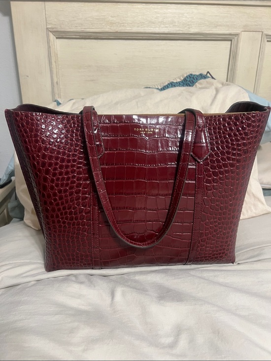 Tory Burch Handbags - Tory Burch Perry Croc Embossed Leather Tote with dust bag